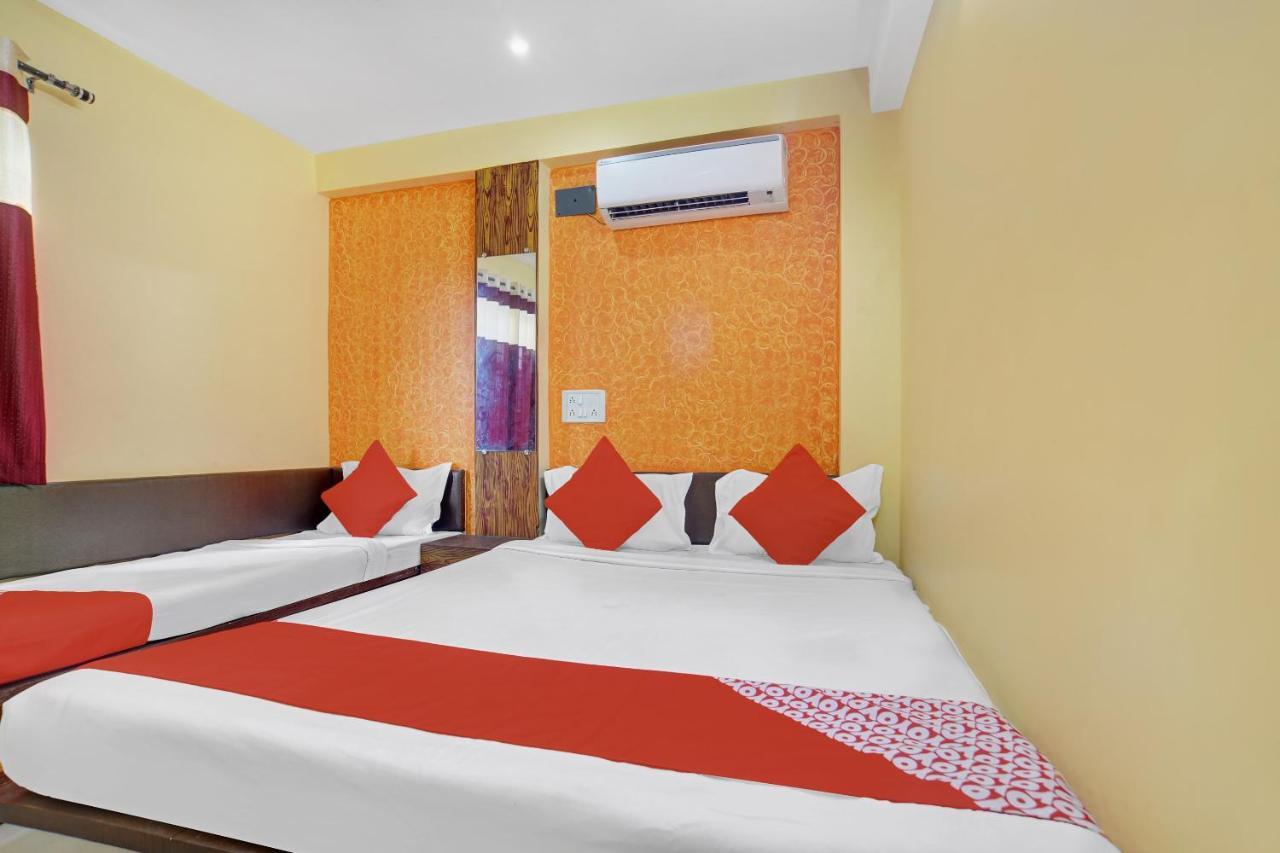 Oyo 79454 Shree Laxmi Palace Otel Ujjain Dış mekan fotoğraf